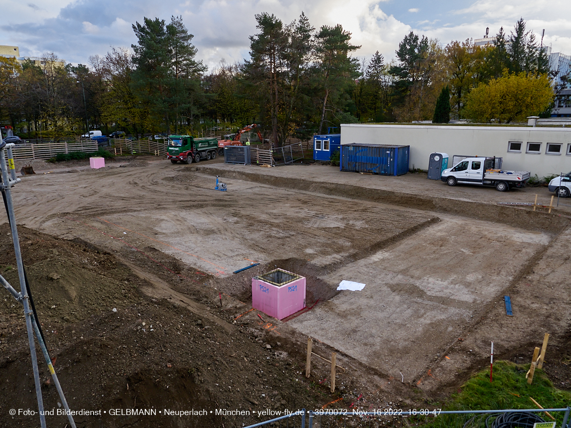 16.11.2022 - Baustelle an der Quiddestraße Haus für Kinder in Neuperlach